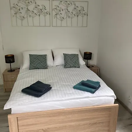 Kamienica Nad Malta- Mieszkania Nad Jeziorem Maltanskim *