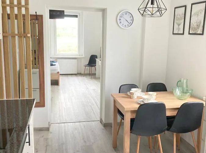 Apartman Kamienica Nad Malta- Mieszkania Nad Jeziorem Maltanskim *