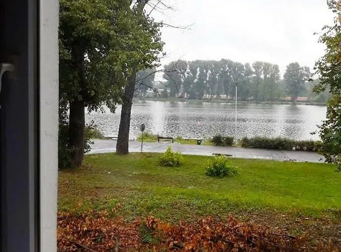 Kamienica Nad Malta- Mieszkania Nad Jeziorem Maltanskim Apartman *